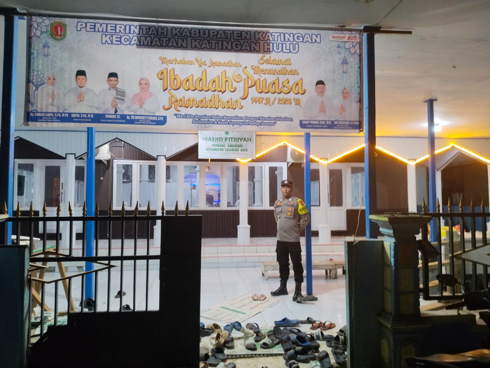 ‎Ciptakan rasa aman selama Ramadhan 2026, Polsek Katingan Hulu Polres Katingan Amankan Ibadah sholat Taraweh diwilayah Kecamatan Katingan Hulu Kabupaten Katingan.