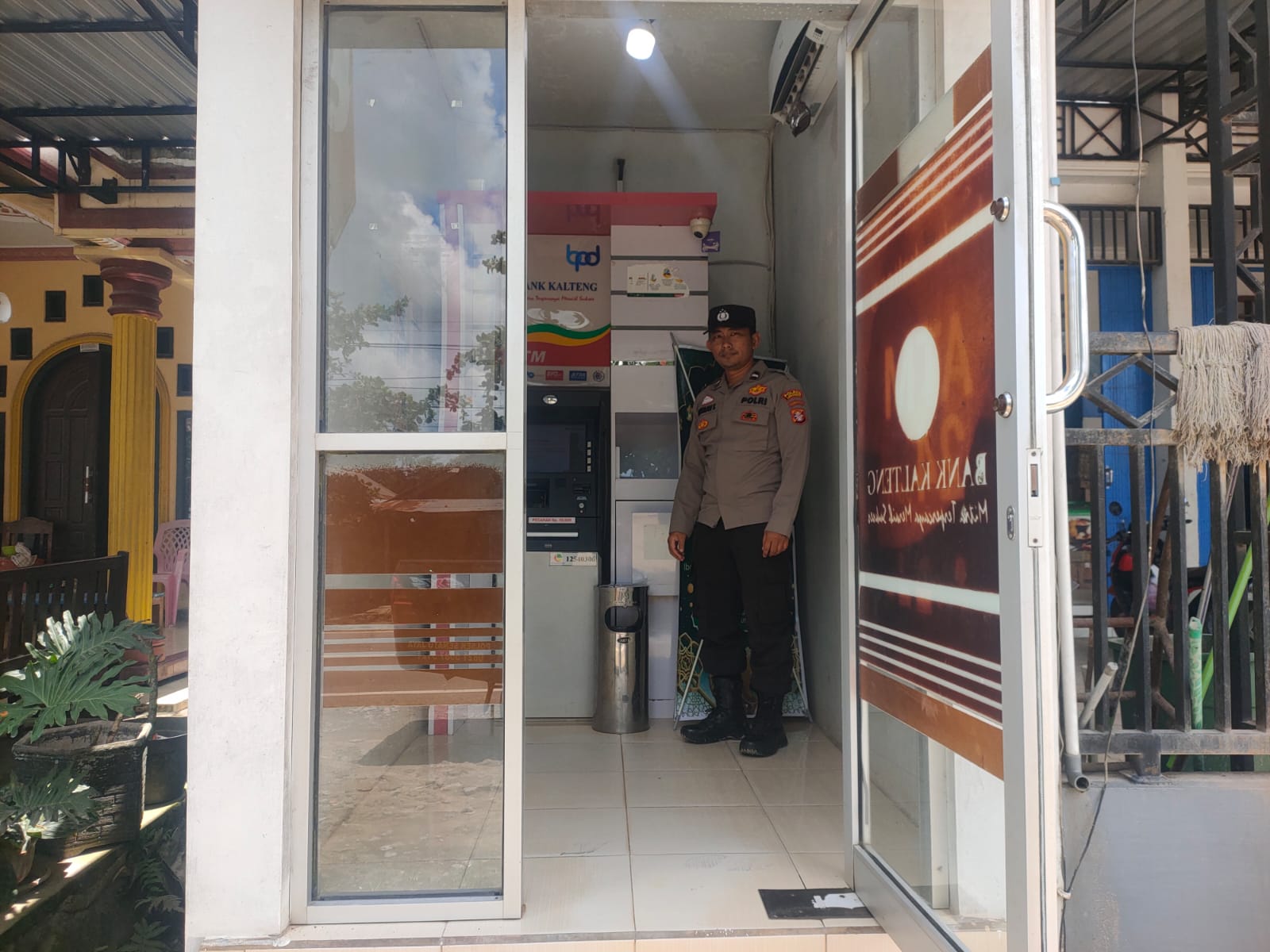 Piket Polsek Patroli ke Perbankan Atm