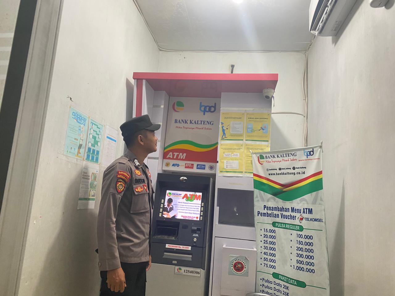 Piket Polsek Patroli ke Perbankan Atm