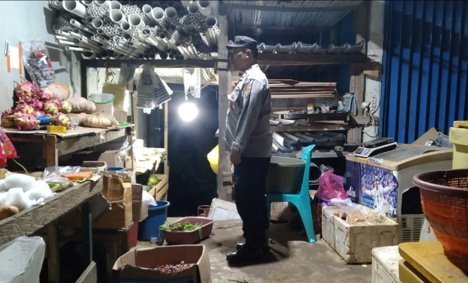 Piket Polsek Patroli kepertokoan diwilkum Polsek Delang