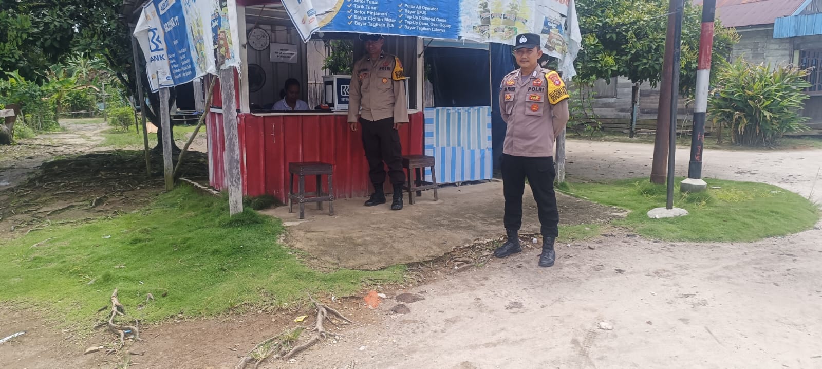 Dengan Patroli Dialogis, Polsek Tewang Sangalang Garing dan Pulau Malan Berikan Rasa Aman Kepada Masyarakat