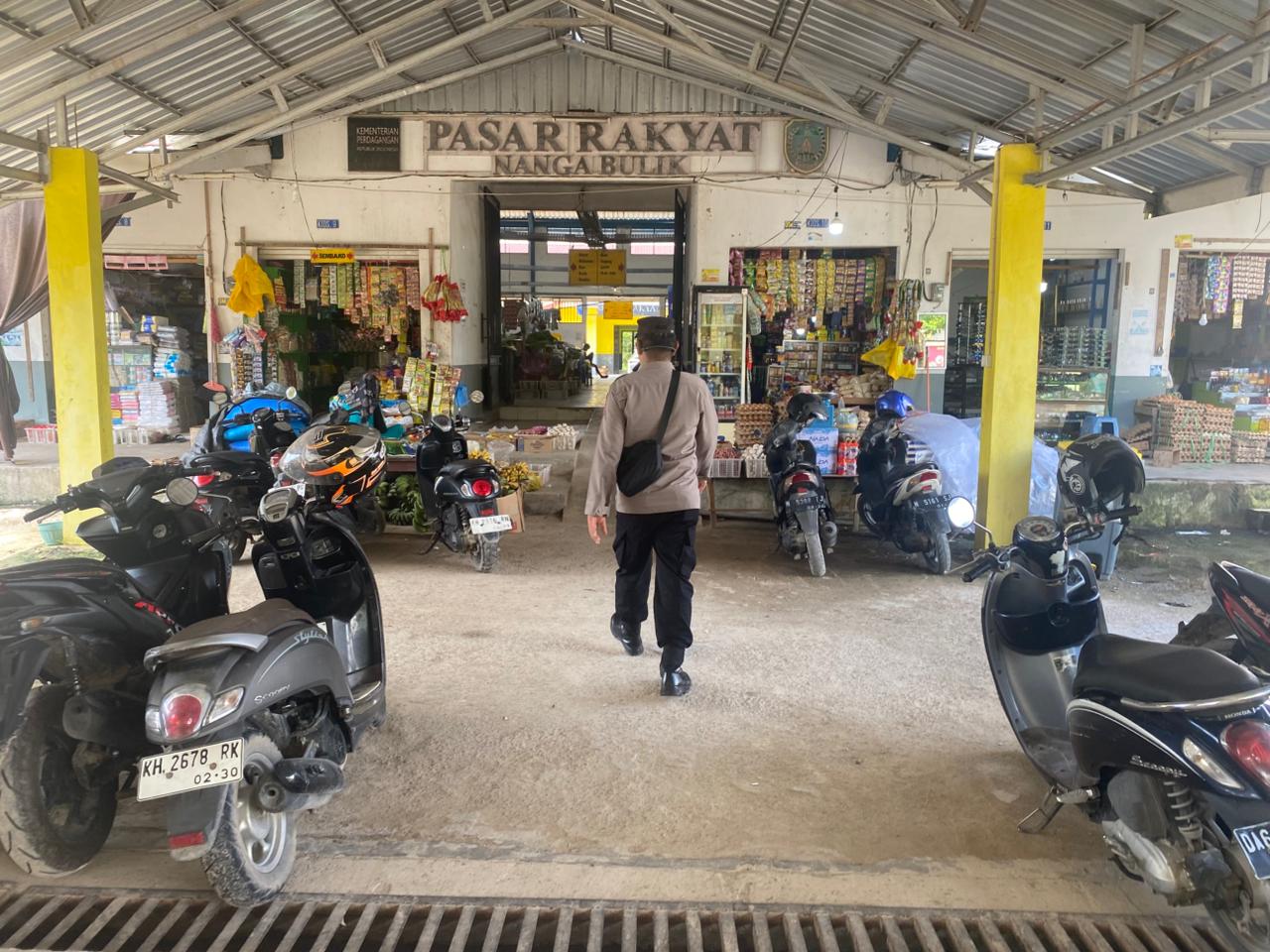 Polsek Bulik laksanakan patroli pagi ke Pasar Induk Kabupaten Lamandau