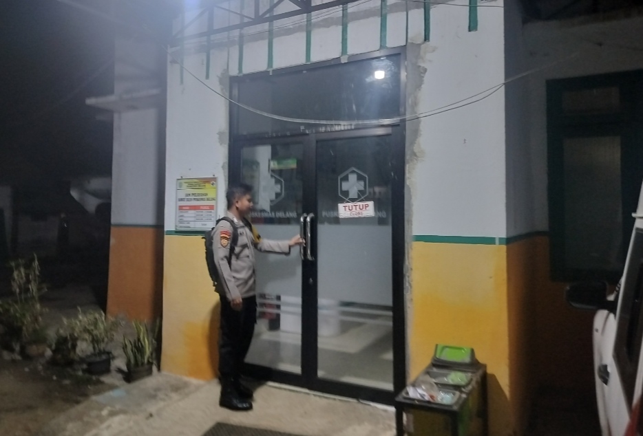 Hadir Dukung Tenaga Medis, Polsek Delang Cek Situasi Fasilitas Kesehatan