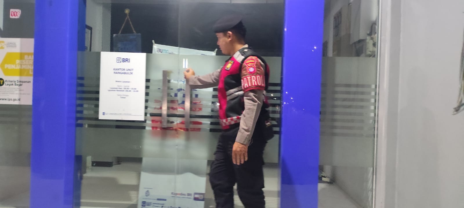 Patroli Bank, Polsek Delang Tingkatkan Pengamanan Objek Vital Perbankan