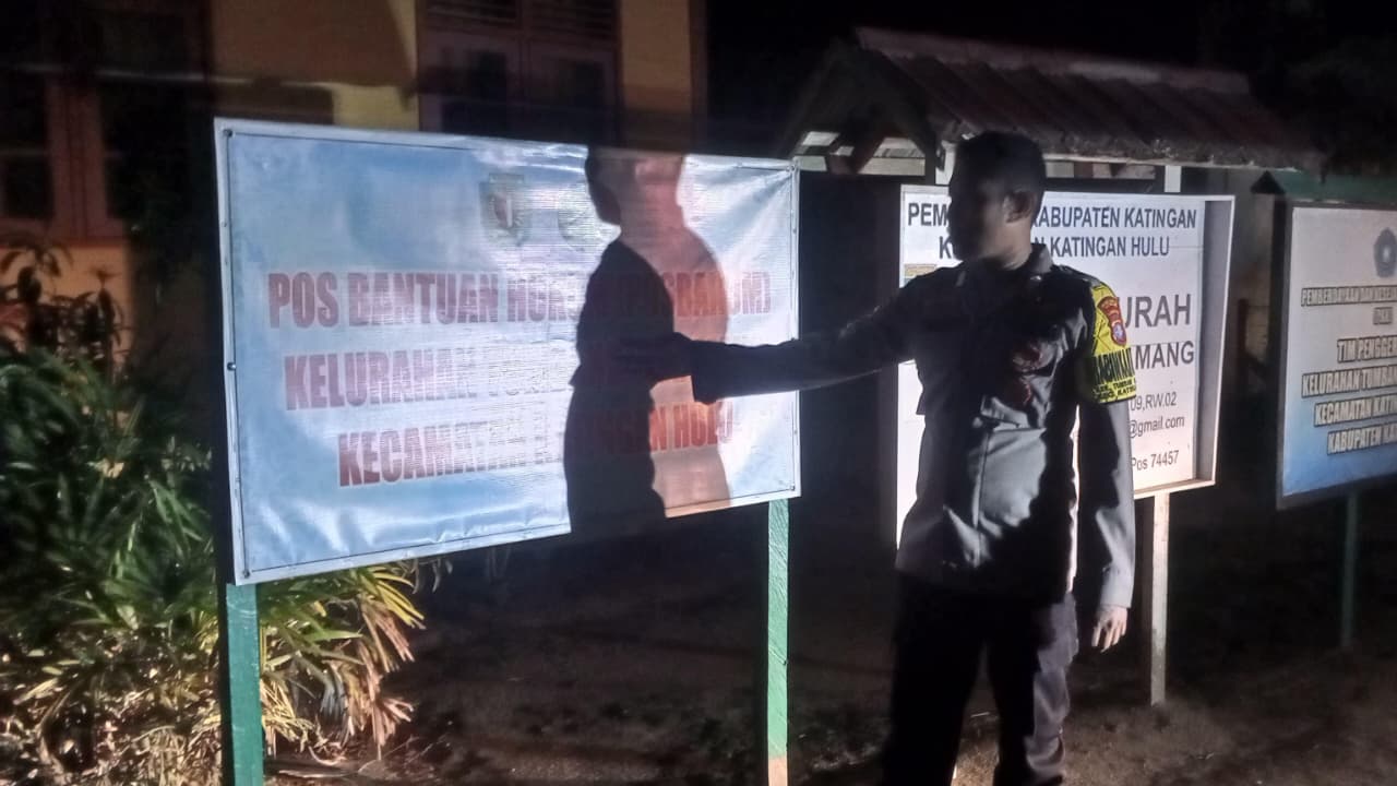 ‎Ciptakan rasa Aman Polsek Katingan Hulu melaksanakan kegiatan Patroli Dialogis di Wilayah Kec. Katingan Hulu, Kab. Katingan.