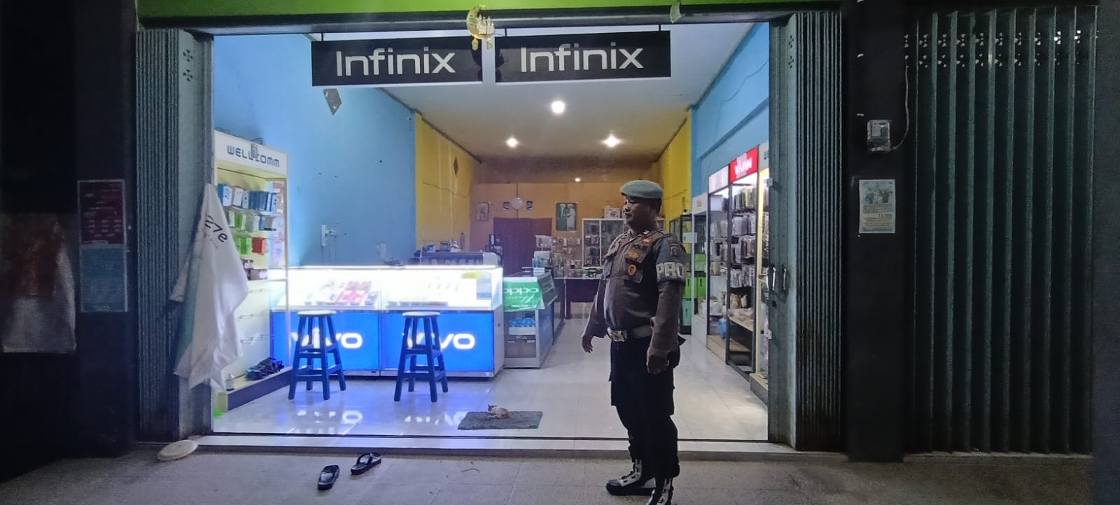 Patroli Pertokoan pada Malam Hari, Polsek Bulik Jaga Keamanan Aktivitas Masyarakat