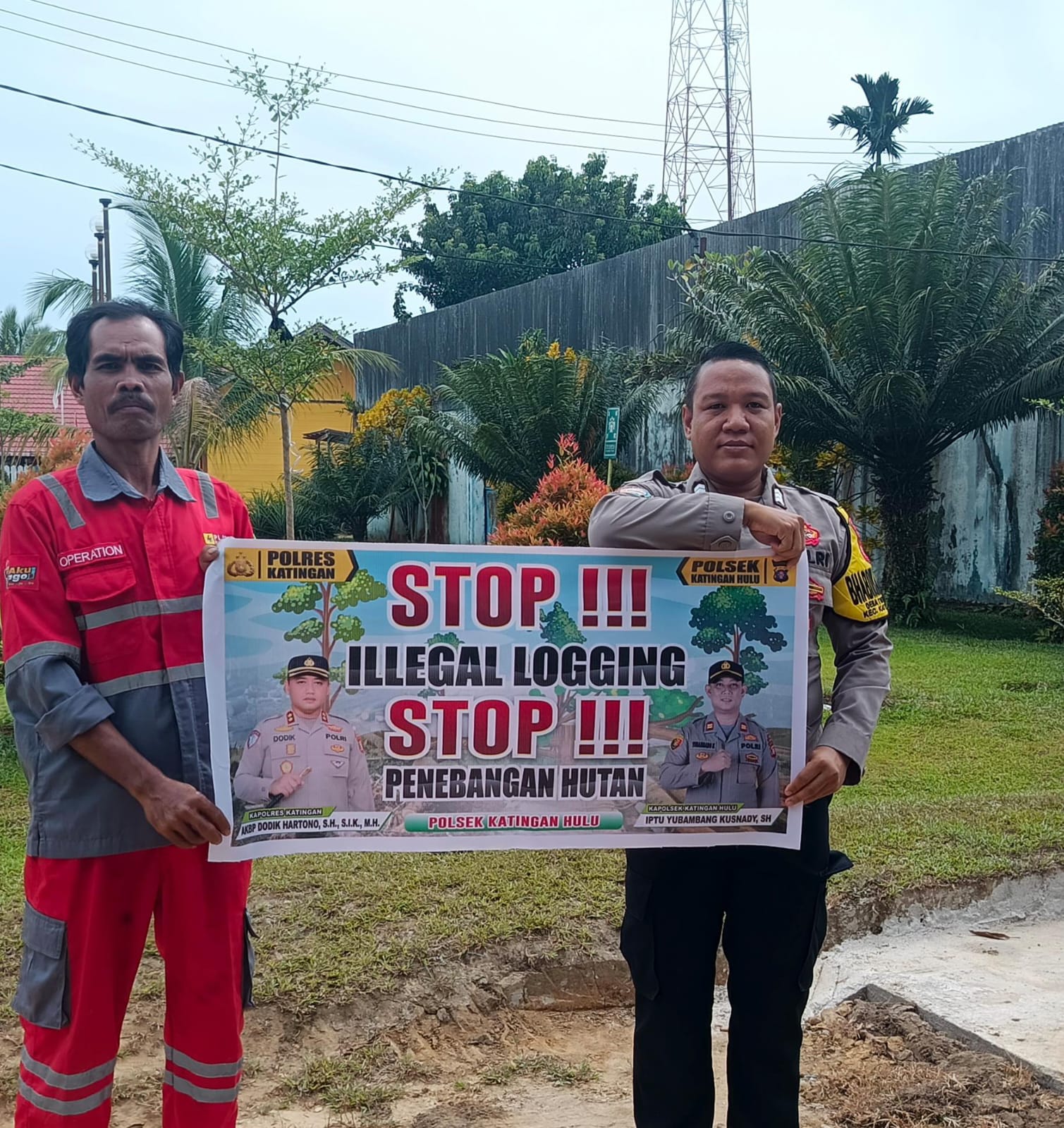Upaya Pencegahan Penebangan Hutan secara Liar (Ilegal Logging), Bhabinkamtibmas sosialisasi kepada masyarakat.