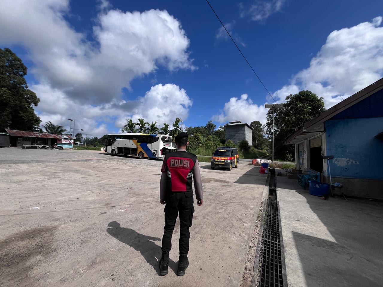 Sat Samapta Polres Lamandau Hadir di Terminal, Perkuat Keamanan dan Kenyamanan Masyarakat di Musim Libur