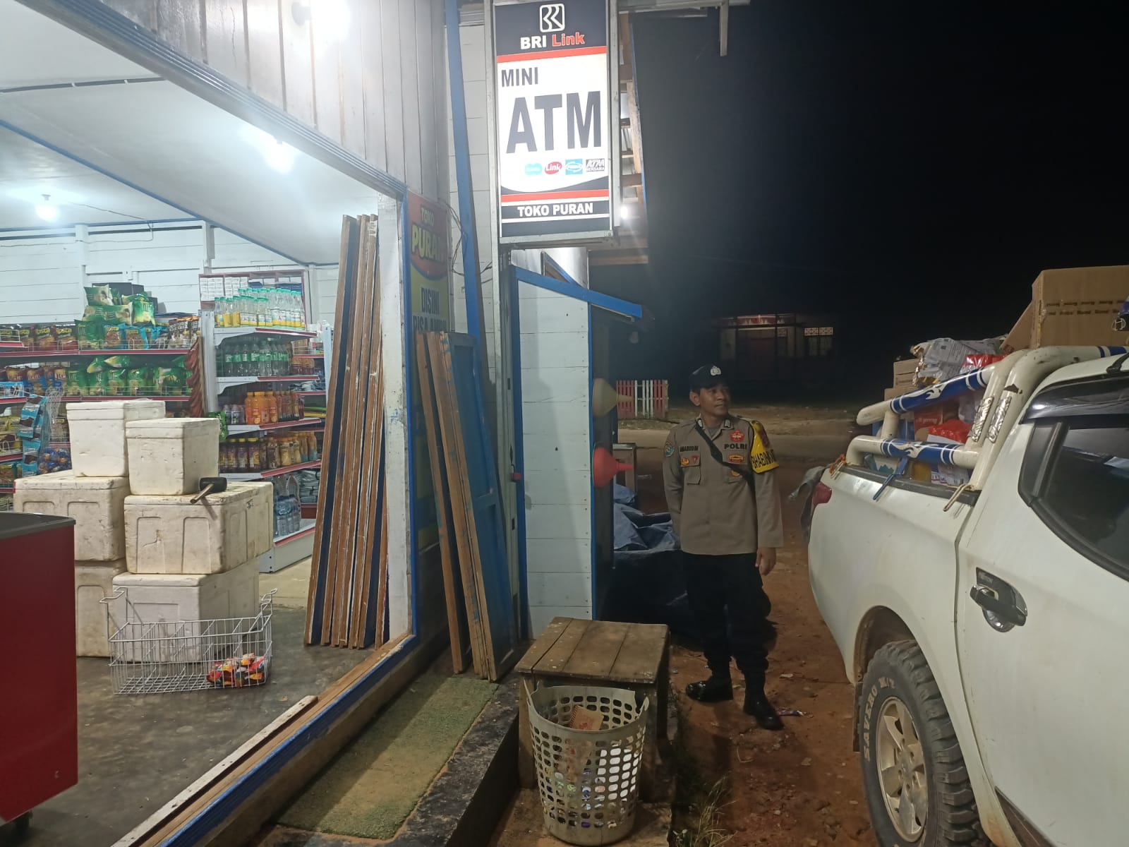 Polsek Marikit dan Warga Bergerak Bersama Menjaga Malam Tetap Kondusif