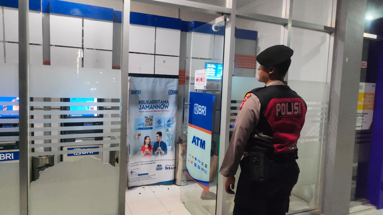 Patroli Bank dan ATM, Sat Samapta Polres Lamandau Perkuat Pengamanan Objek Vital pada Malam Hari