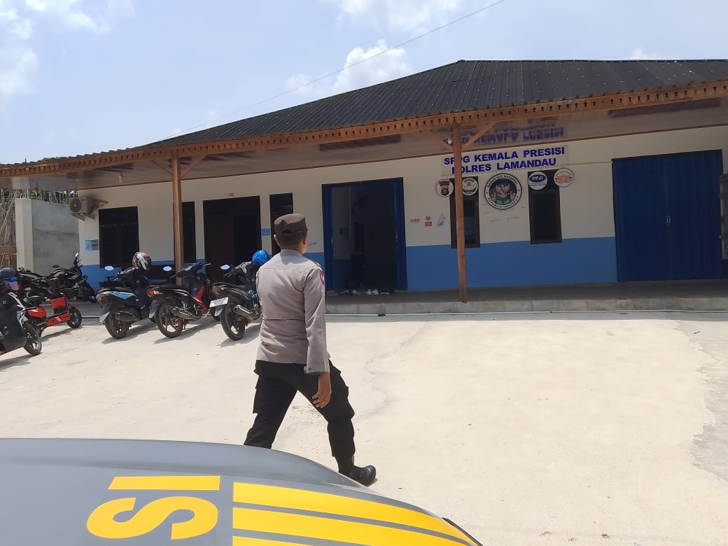 Monitoring SPPG, Polsek Bulik Pastikan Program Pemenuhan Gizi Berjalan Aman dan Lancar