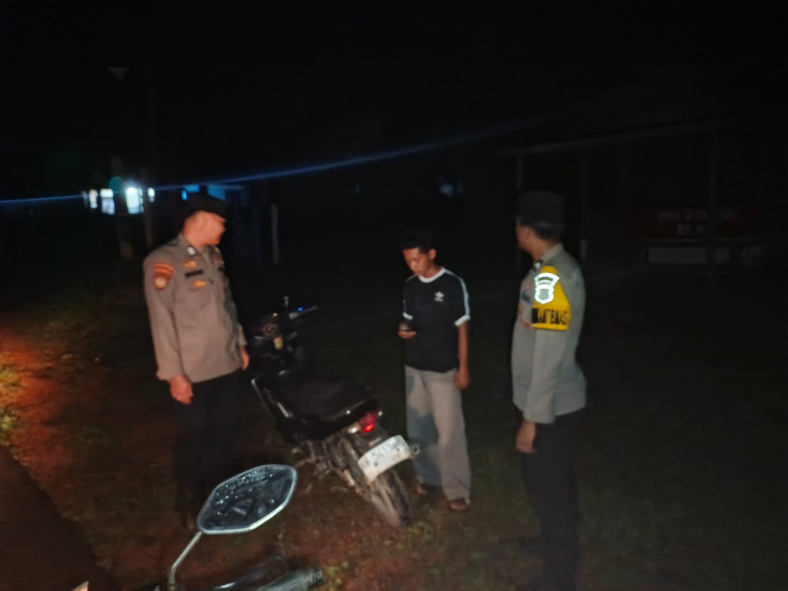 Berikan Imbauan dan Teguran Humanis, Polsek Lamandau Tingkatkan Kesadaran Tertib Berlalu Lintas
