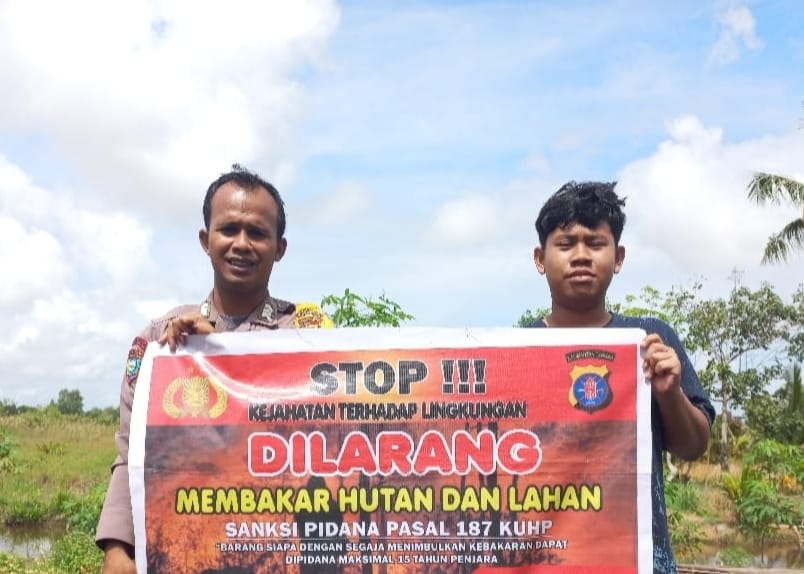 Upaya Pencegahan Karhutla, Bhabinkamtibmas Rutin Himbau Masyarakat tentang Bahaya Karhutla