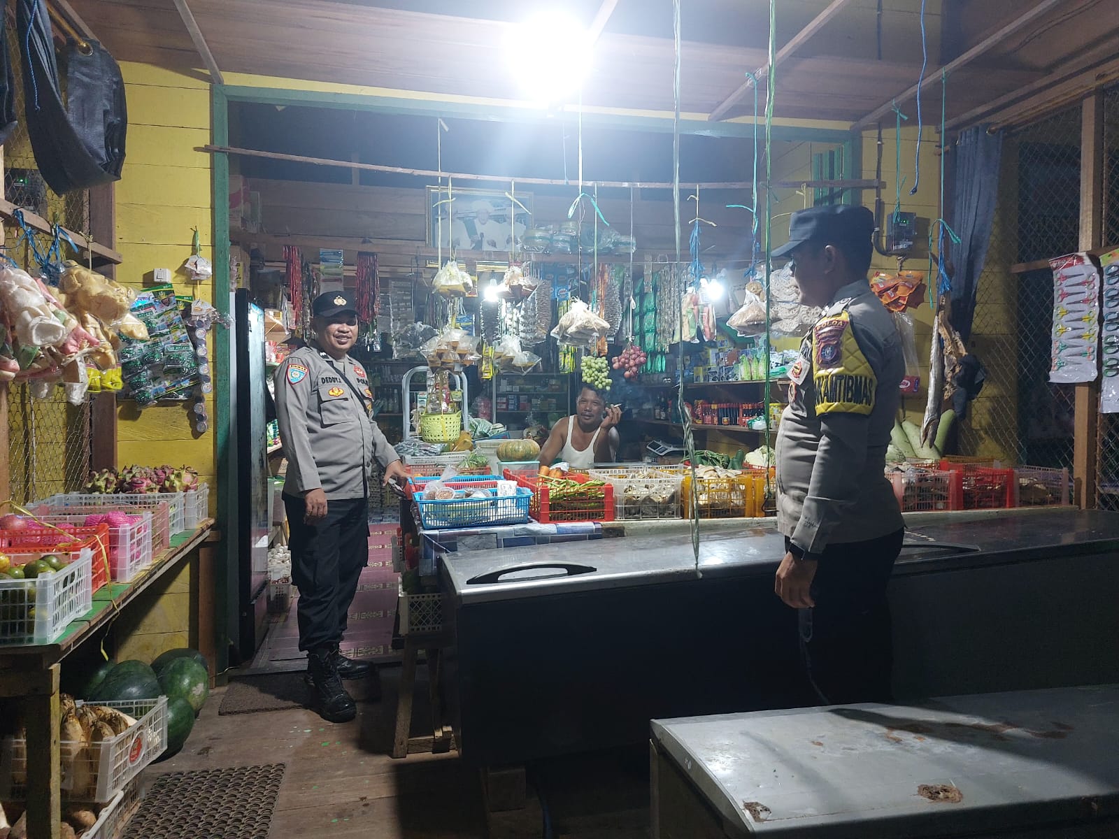 Patroli Polsek Marikit Jaga Keamanan Warga Secara Maksimal