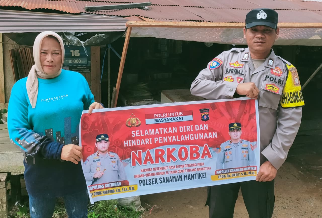 Bhabinkamtibmas Desa Tumbang Labehu Sosialisasi Bahaya penyalahgunaan Narkoba.