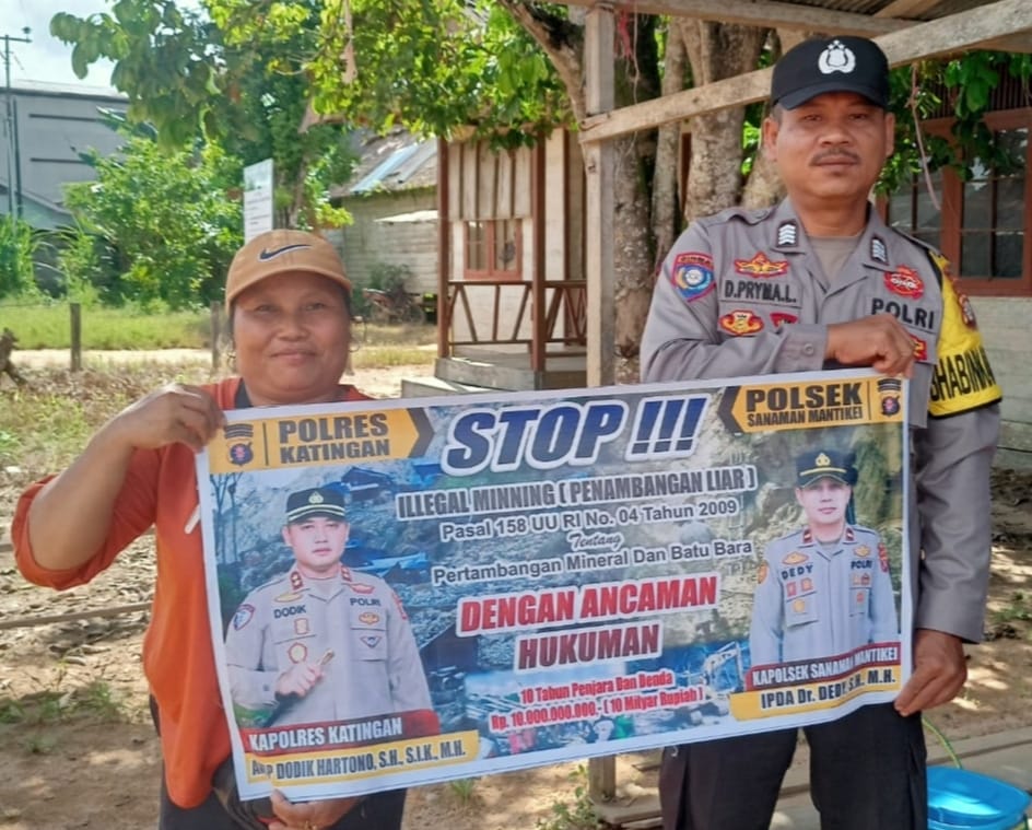 Bhabinkamtibmas Desa Tumbang Labehu Sosialisasi tentang larangan Illegal Mining.