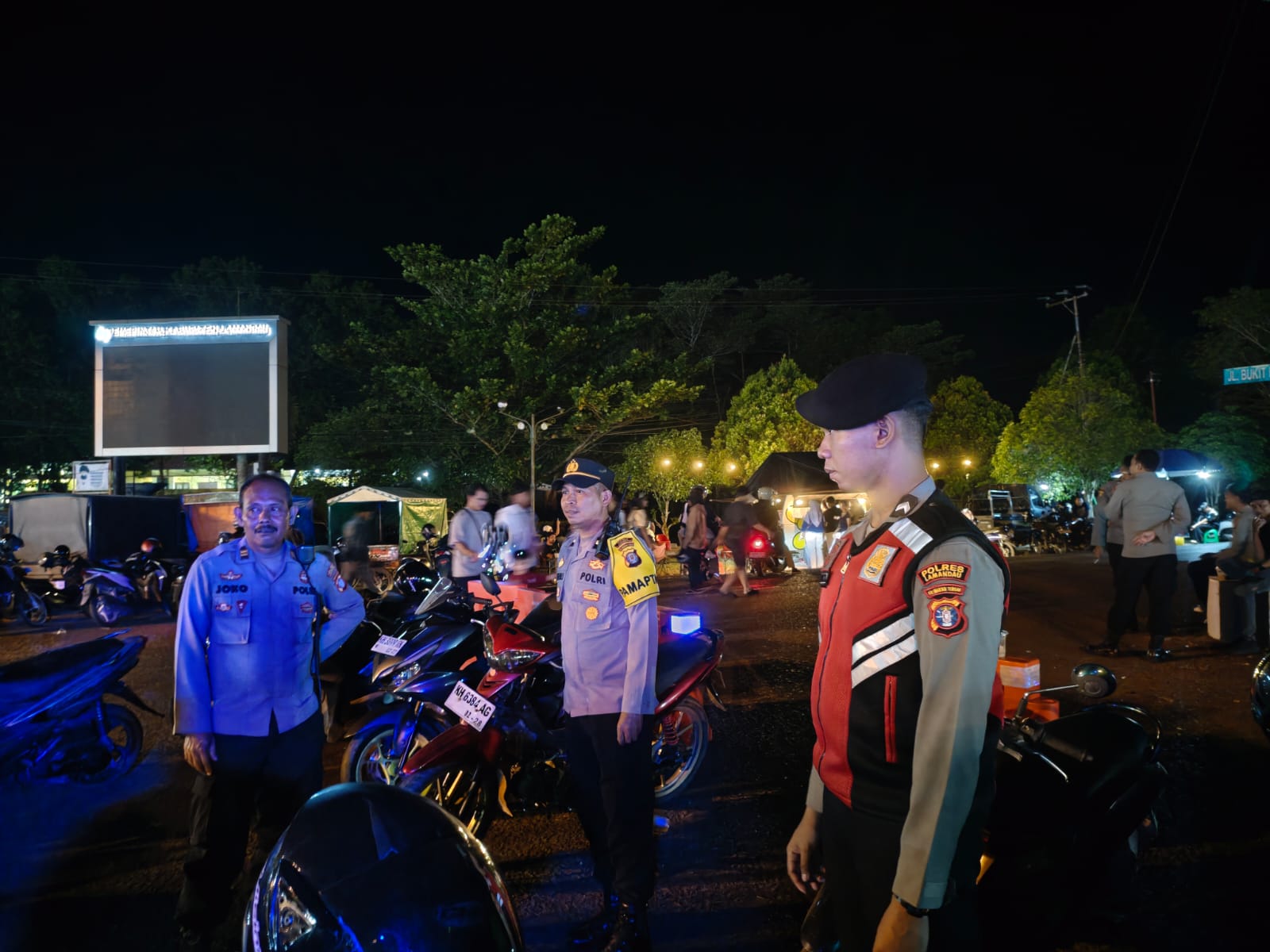 Patroli Harkamtibmas Sabtu Malam, Sat Samapta Polres Lamandau Intensifkan Pengamanan di Pusat Keramaian