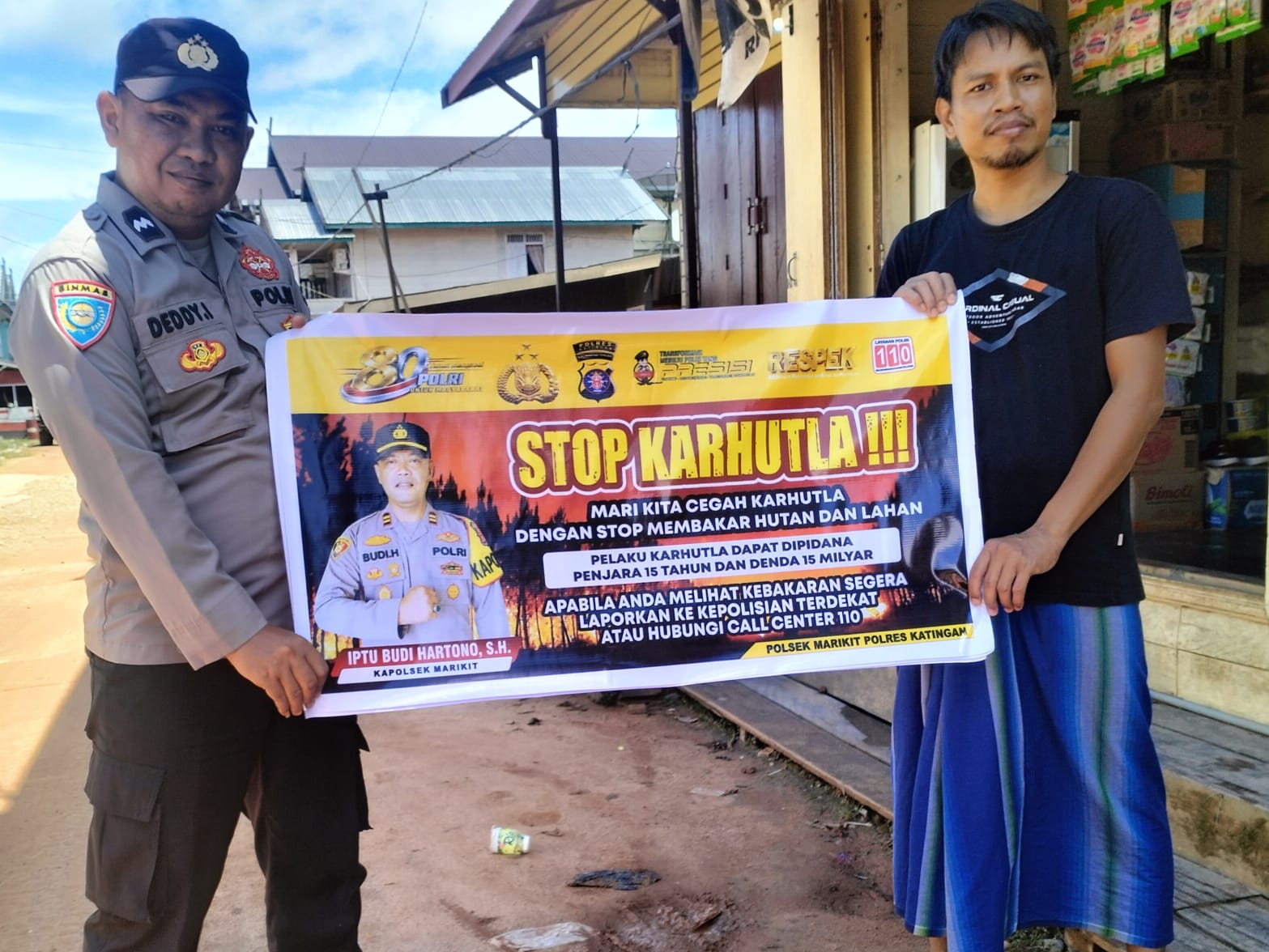 POLSEK MARIKIT SOSIALISASIKAN LARANGAN KARHUTLA DAN SANKSI HUKUM KEPADA WARGA DESA TUMBANG HIRAN