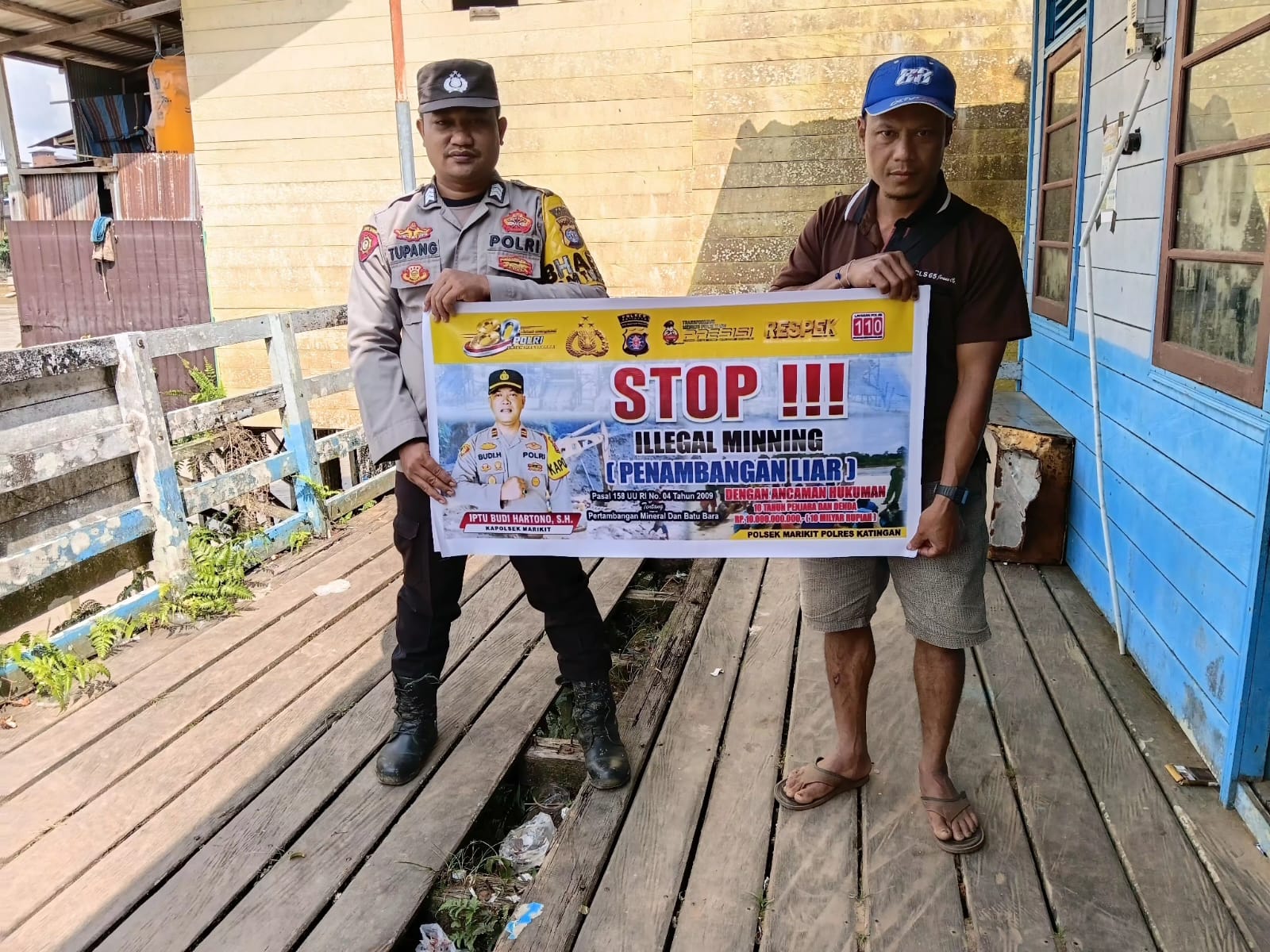 TOLAK PETI, BHABINKAMTIBMAS POLSEK MARIKIT SOSIALISASIKAN DAMPAK DAN SANKSI HUKUM PERTAMBANGAN ILEGAL DI DESA TUMBANG DAKEI