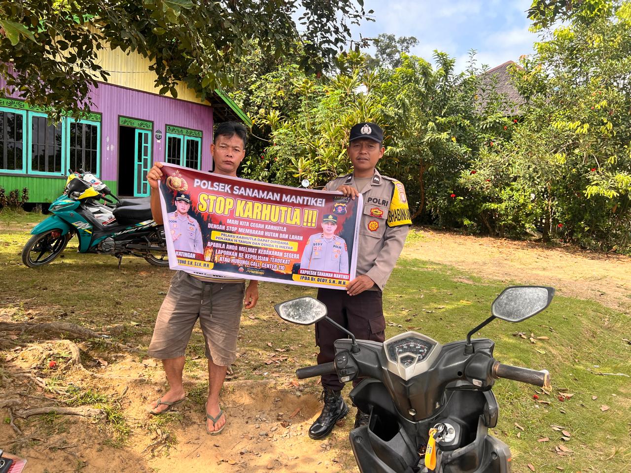 Bhabinkamtibmas Desa Dehes Sosialisasi imbauan tentang Karhutla