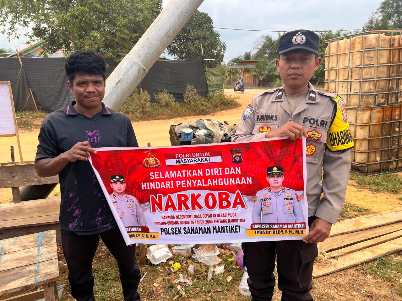 Bhabinkamtibmas Desa Dehes Sosialisasi Bahaya penyalahgunaan Narkoba.
