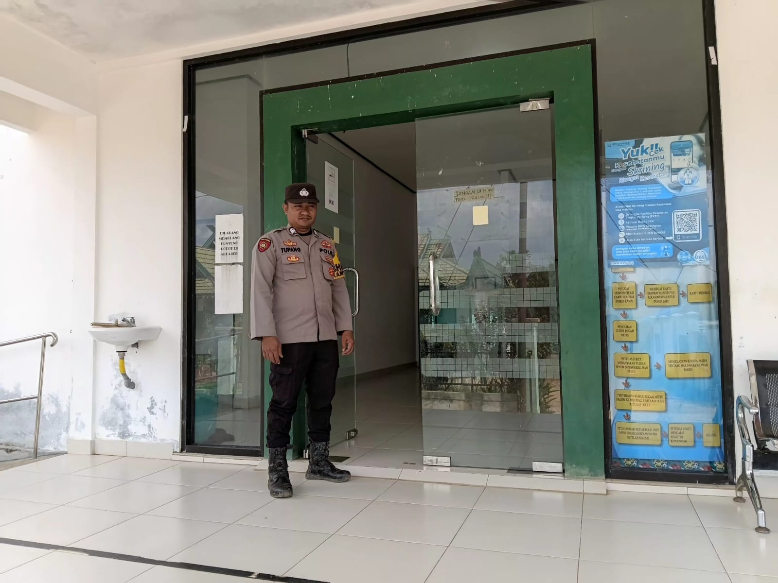 PATROLI SIANG, POLSEK MARIKIT PERKETAT PENGAWASAN GUNA CIPTAKAN RASA AMAN DI WILAYAH MARIKIT