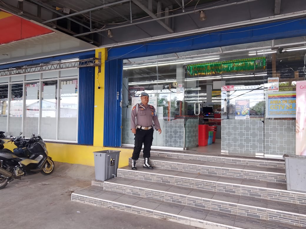 Polsek Bulik Tingkatkan Patroli di Pusat Perbelanjaan, Wujudkan Rasa Aman bagi Masyarakat