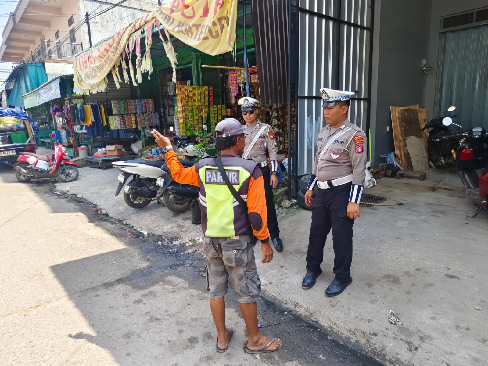 AKTIF DI SIANG HARI, POLSEK MARIKIT TINGKATKAN PATROLI WILAYAH