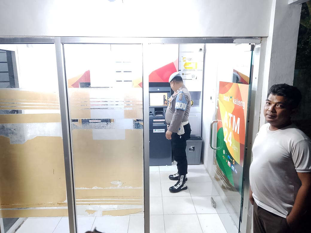 Polsek Bulik Laksanakan Patroli ATM, Jaga Keamanan Transaksi pada Minggu Malam