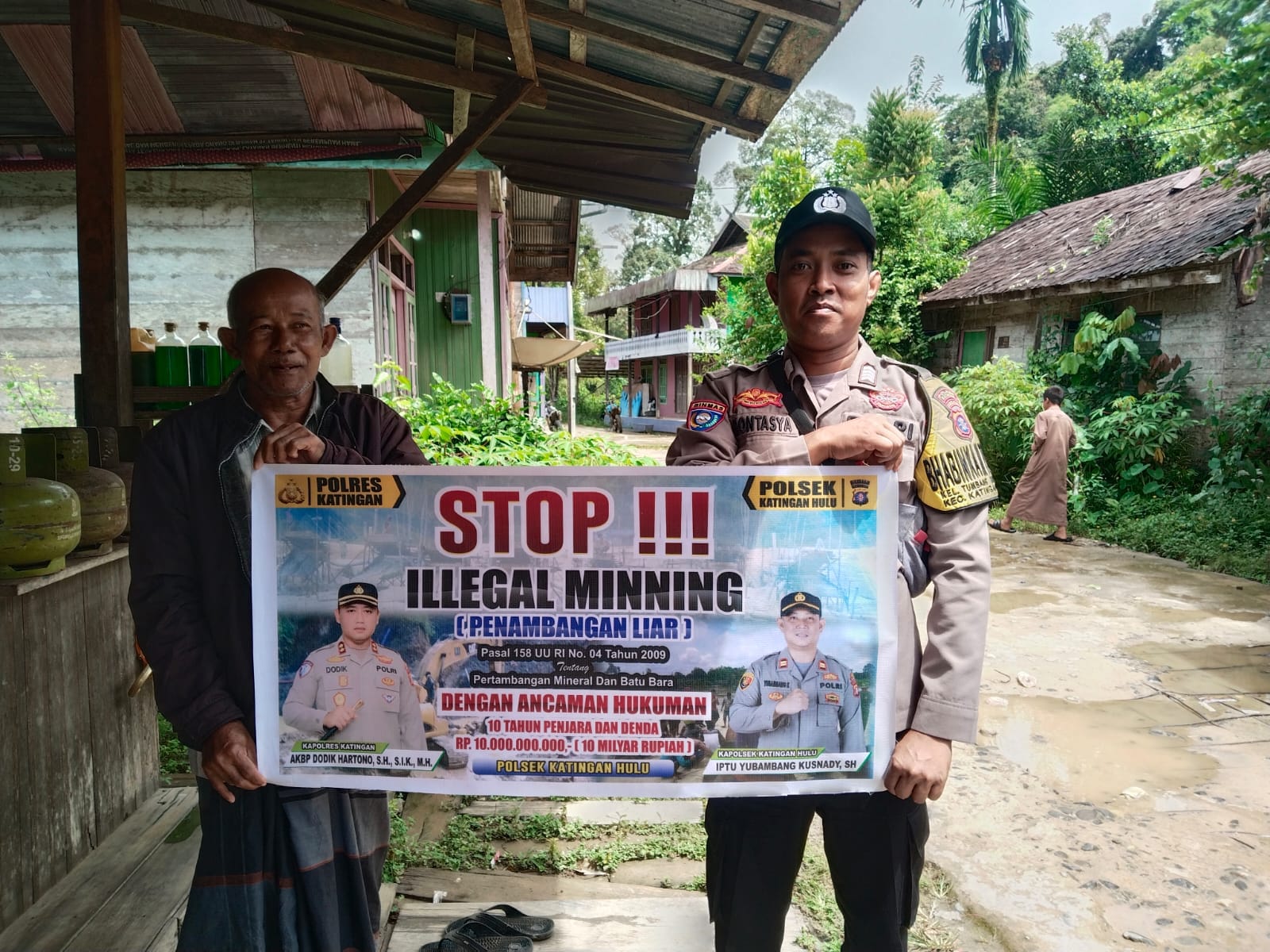 Upaya pencegahan Penambangan Emas Tanpa Ijin (PETI) di Kecamatan Katingan Hulu, Bhabinkamtibmas sosialisasi kepada masyarakat.