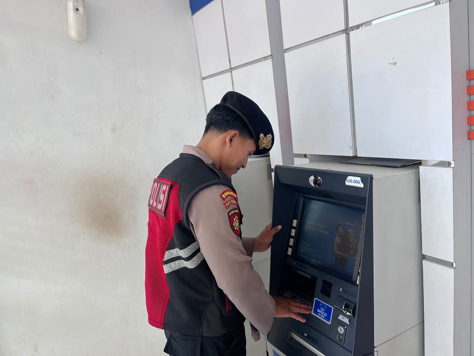 Sat Samapta Polres Lamandau Intensifkan Monitoring ATM dan Perbankan di Hari Libur