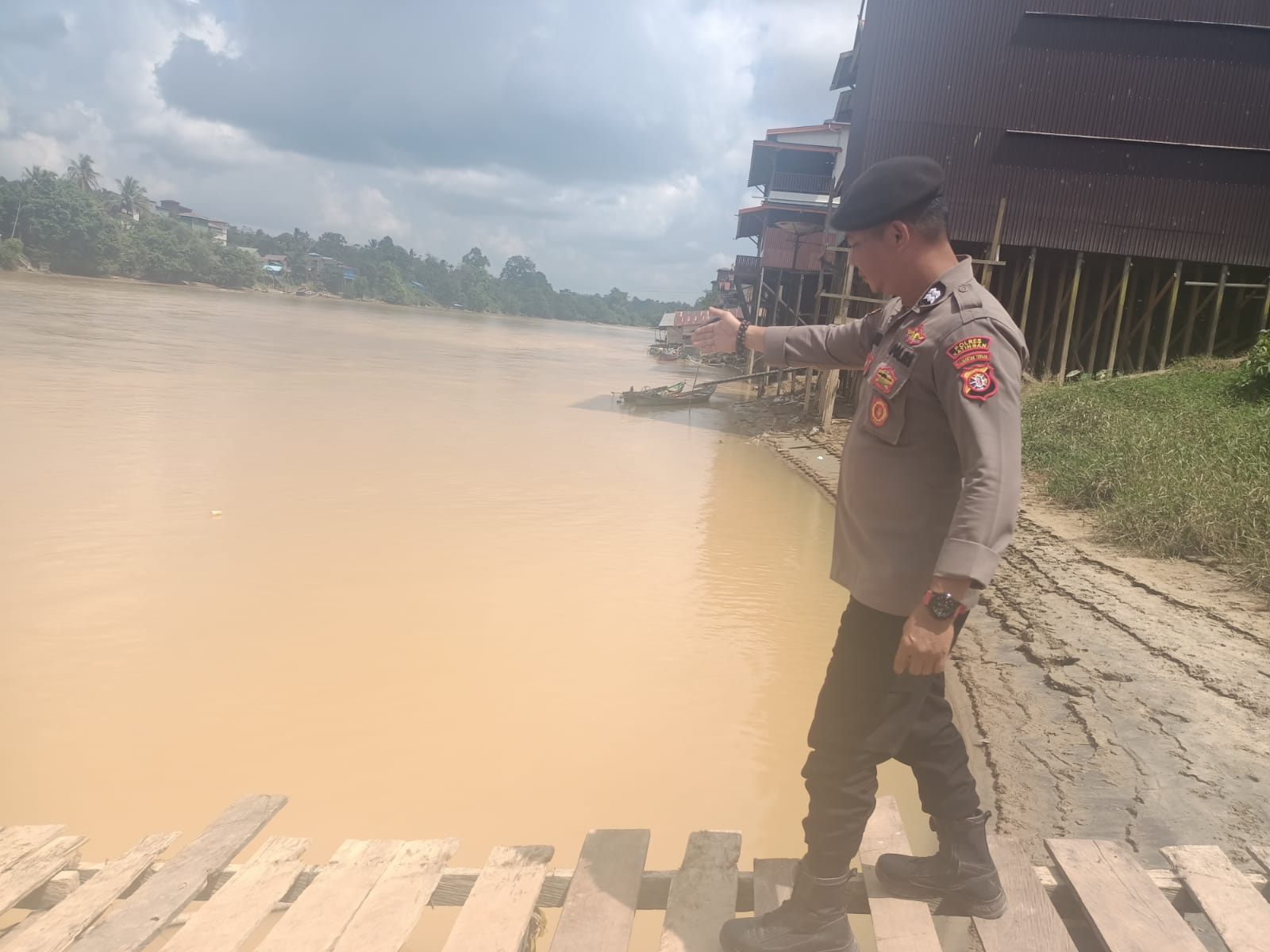 Sungai Katingan Aman, Aktivitas Warga Berjalan Normal dan Kondusif