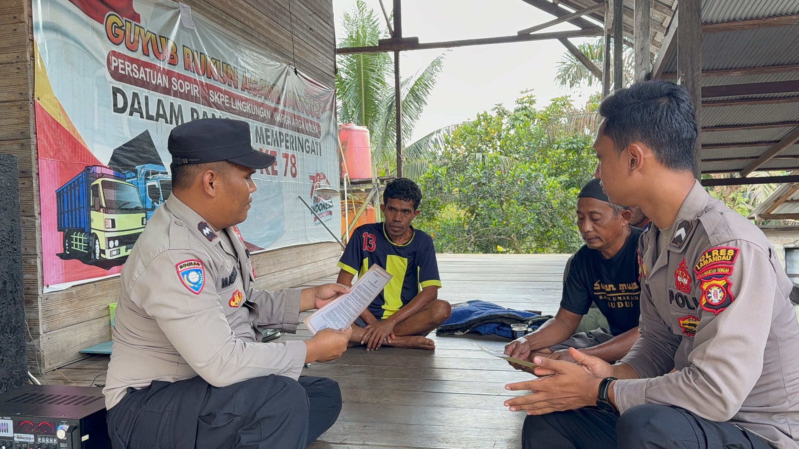 Satbinmas Polres Lamandau Sosialisasikan Pencegahan Karhutla kepada Masyarakat