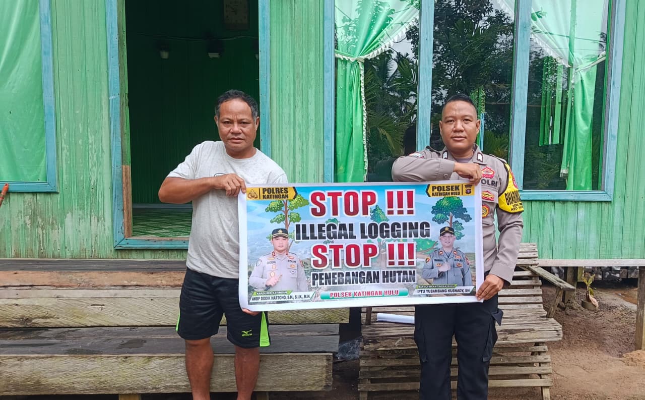 Upaya Pencegahan Penebangan Hutan secara Liar (Ilegal Logging), Bhabinkamtibmas sosialisasi kepada masyarakat.