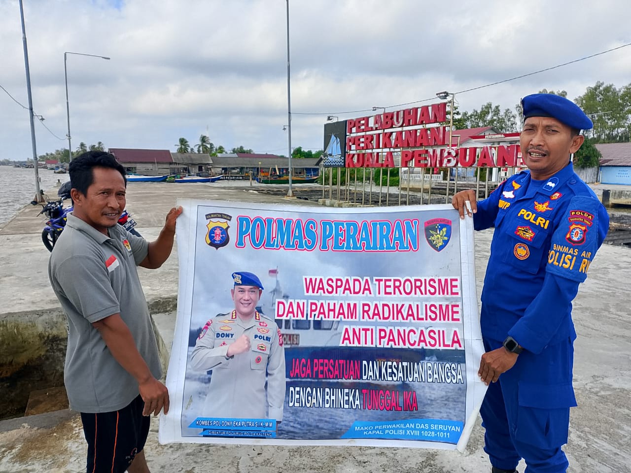 Ditpolairud Polda Kalteng Sambangi Masyarakat, Berikan Edukasi tentang Bahaya Terorisme dan Radikalisme