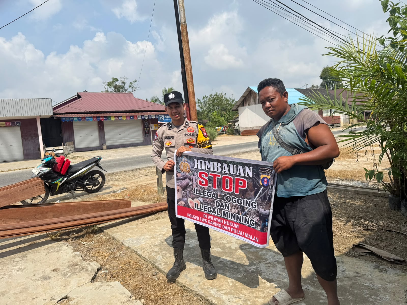 Polsek Tws Garing dan Pulau Malan rutin sosialisasi larangan ilegal Logging dan Meaning.