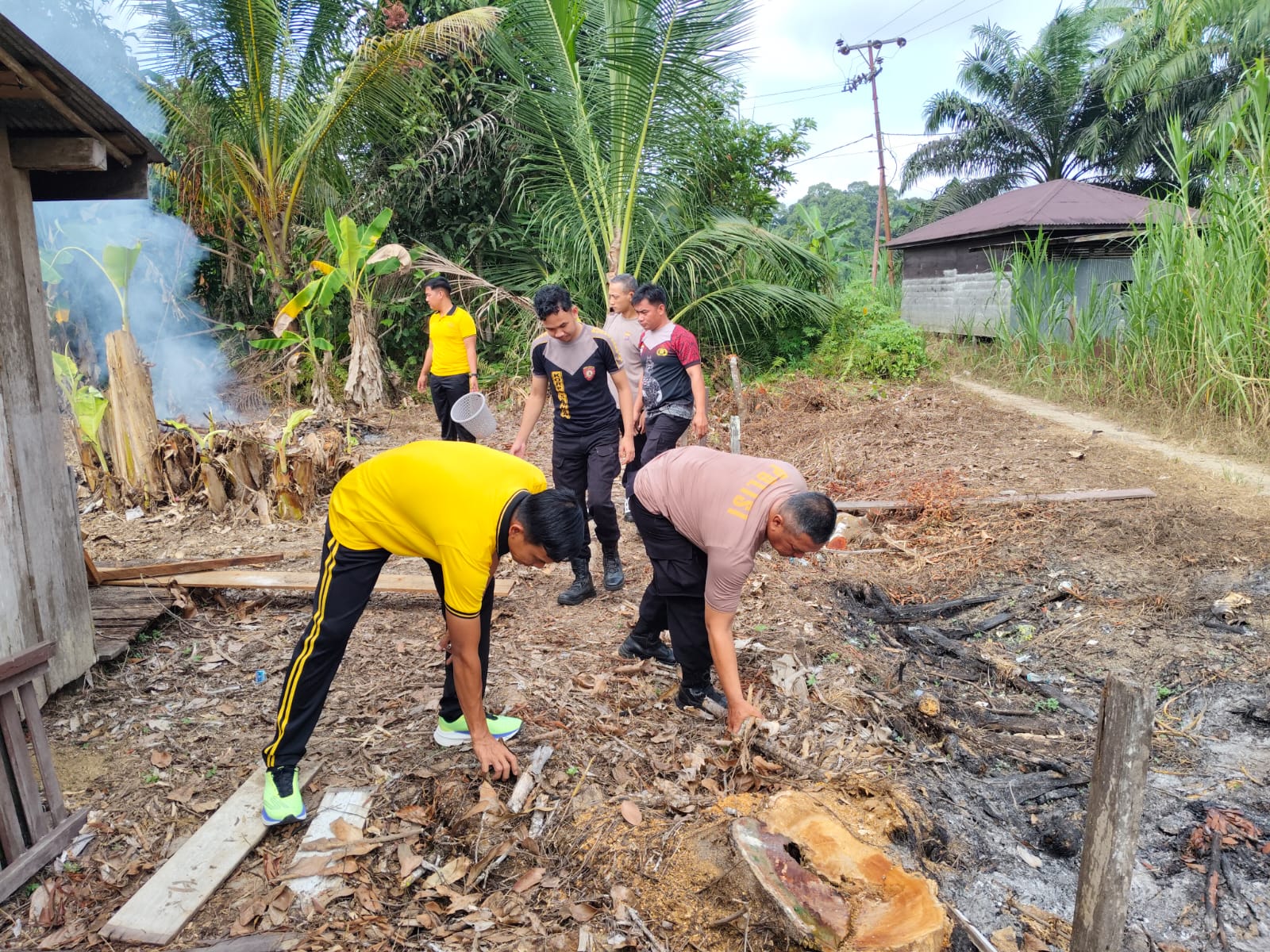 PROGRAM INDONESIA ASRI (Aman, Sehat, Resik, Indah)POLSEK TEWANG SANGALANG GARING DAN PULAU MALAN