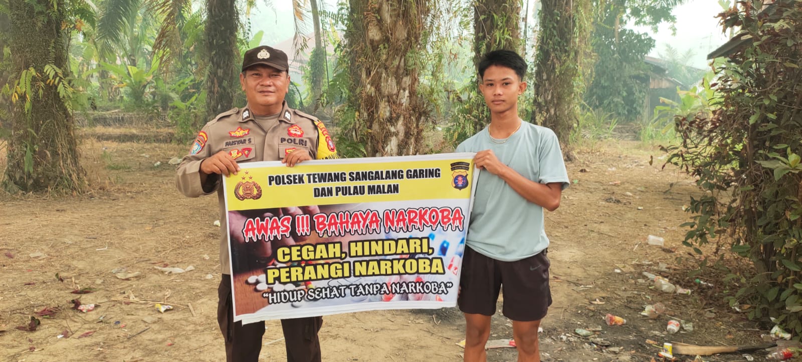 ‎Melalui Media Spanduk, Polsek Tewang Sangalang Garing dan Pulau Malan Imbau Warga Tidak Terjerumus  Penyalahgunaan Narkoba.