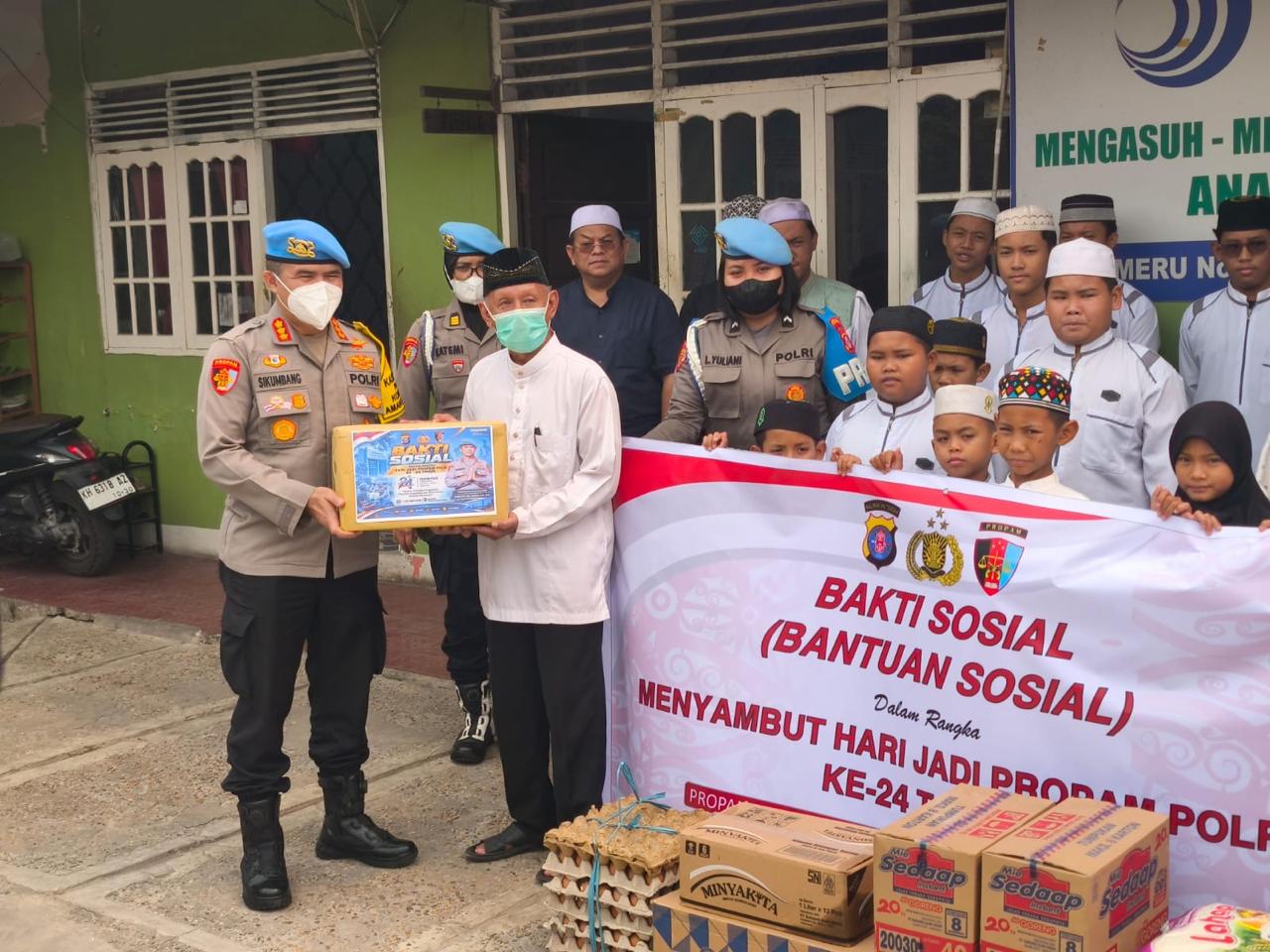 Maknai Hari Jadi Propam Polri ke-24, Bidpropam Polda Kalteng Gelar Baksos ke Panti Asuhan Hingga Anjangsana Purnawirawan