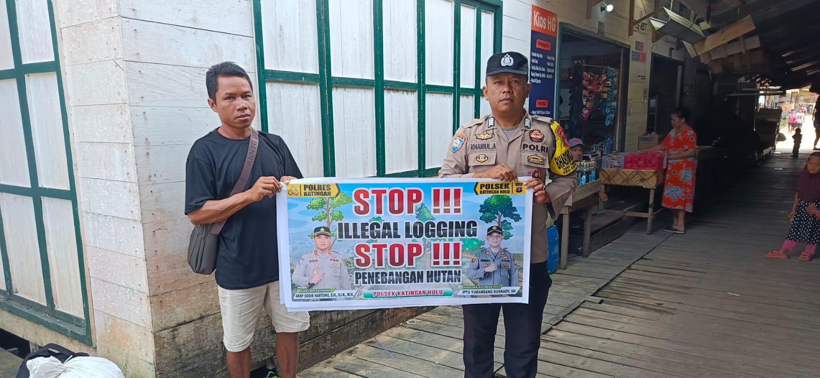Upaya Pencegahan Penebangan Hutan secara Liar (Ilegal Logging), Bhabinkamtibmas sosialisasi kepada masyarakat.