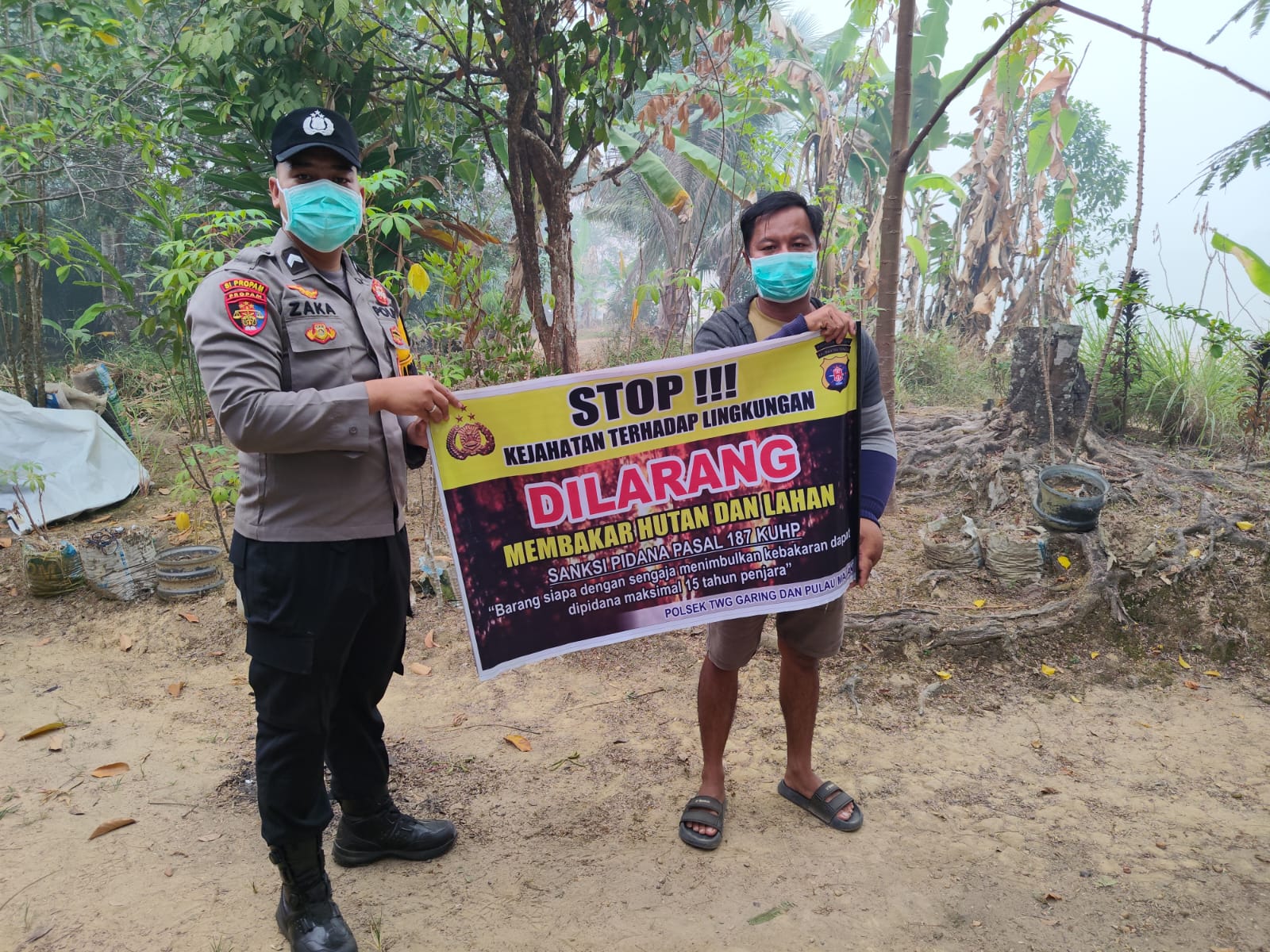 Melalui Imbauan dan media spanduk, Polsek Tewang Sangalang Garing dan Pulau Malan Imbau Warga Tidak Terjerumus Penyalahgunaan Narkoba.