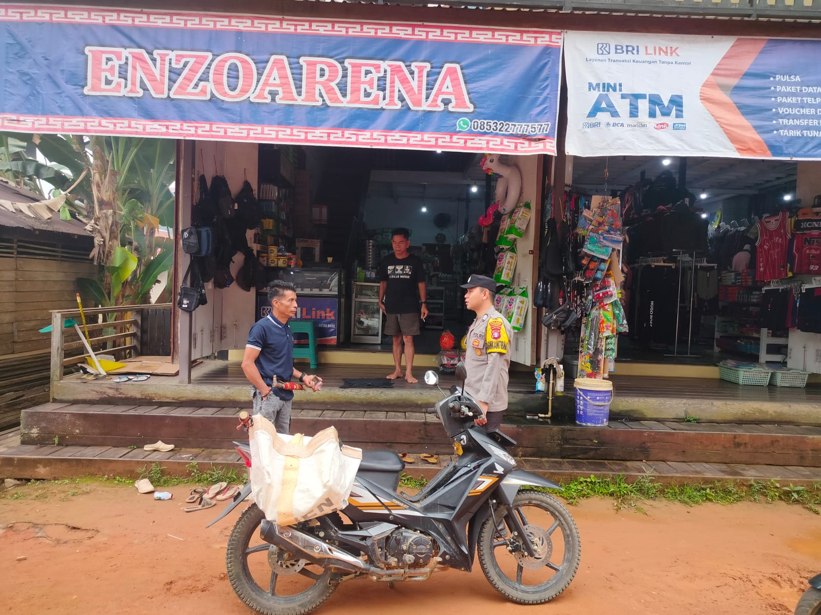 POLSEK MARIKIT BERGERAK, PATROLI RUTIN CIPTAKAN SITUASI KONDUSIF